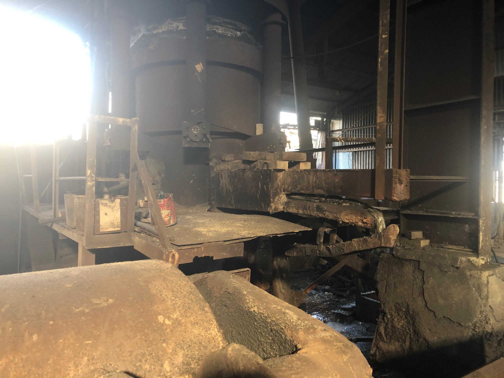 鉄を溶かすキューポラ 溶鉱炉 に施工 アルミ純度99 遮熱材 遮熱シート サーモバリア